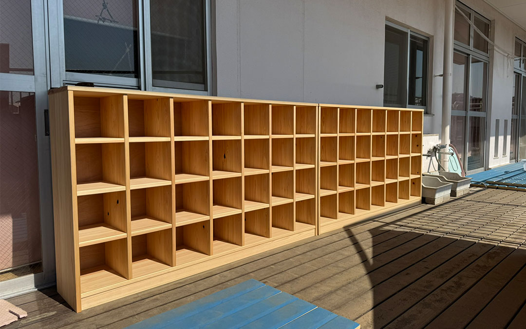 木育補助事業を活用した東京都練馬区でのシューズボックス事例 多摩産ヒノキ