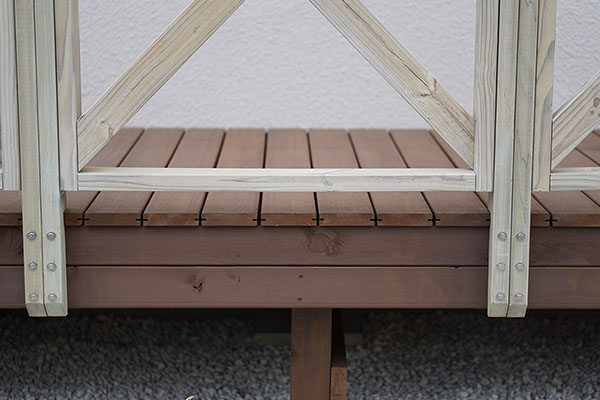 コシフィックス工法でビスが表に出ない